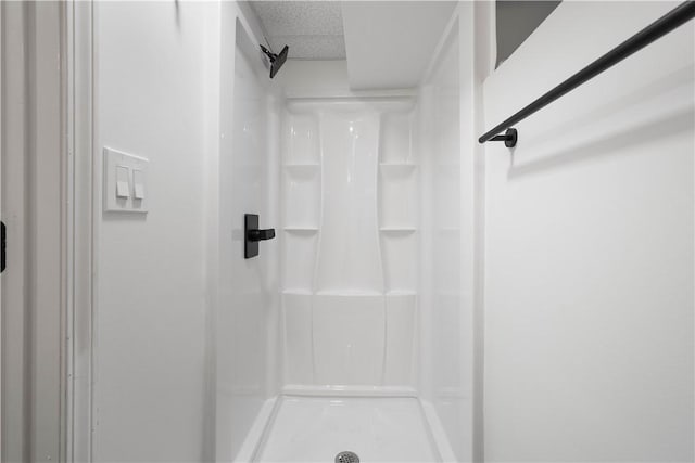 3246 Piedmont Ave, Dormont, PA 15216 - bathroom with a shower stall