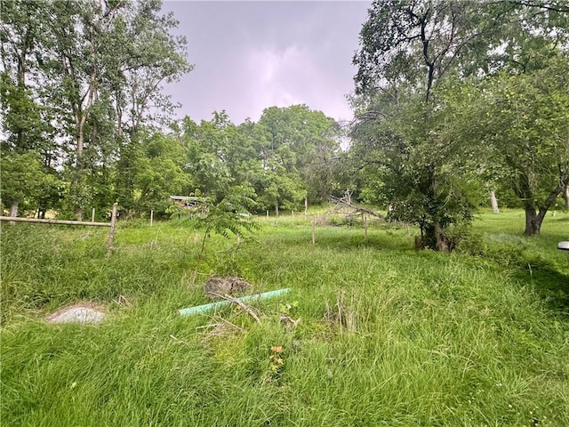 263 Elicker Rd, Plum Boro, PA 15239 - view of yard