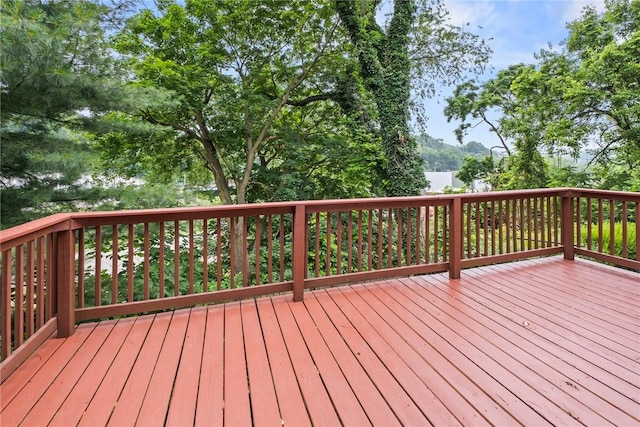 2072 Dartmore St, Overbrook, PA 15210 - view of deck