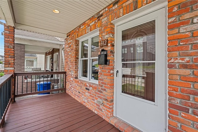 312 Edith St, Mt Washington, PA 15211 - view of wooden porch