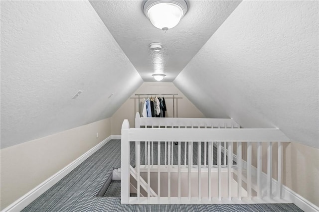 312 Edith St, Mt Washington, PA 15211 - bonus room featuring a textured ceiling, carpet, and vaulted ceiling