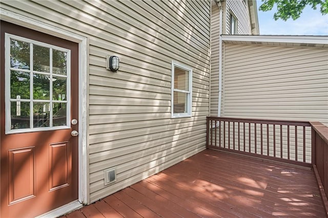 312 Edith St, Mt Washington, PA 15211 - view of wooden terrace