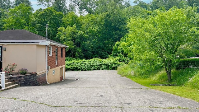 408 Rodi Rd, Penn Hills, PA 15235 - view of asphalt driveway