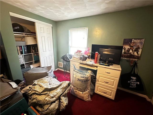 206 Pine St, Connellsville, PA 15425 - office area featuring dark colored carpet and baseboards