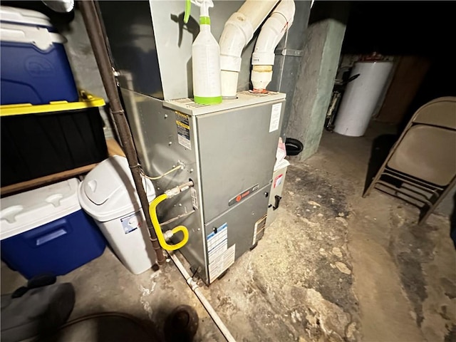 206 Pine St, Connellsville, PA 15425 - utility room with heating unit and water heater