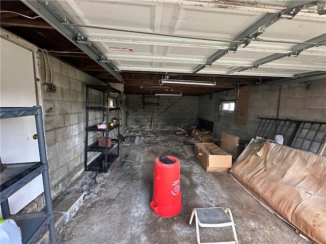 3246 Old Mcclellandtown Rd, Pa, PA 15458 - garage featuring concrete block wall