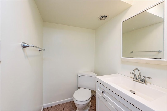 25 Nottingham Dr, Hempfield Twp, PA 15601 - half bath with toilet and vanity