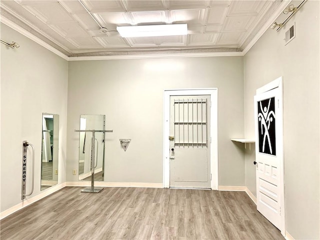 314-316 W Main St, Monongahela, PA 15063 - foyer entrance featuring light wood-style flooring and an ornate ceiling