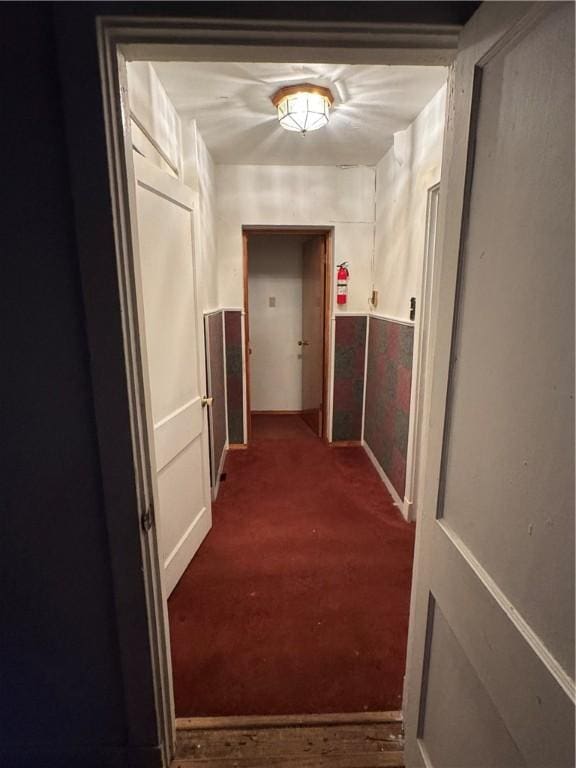 3238 Hardie Way, Oakland, PA 15213 - hallway featuring carpet floors and baseboards