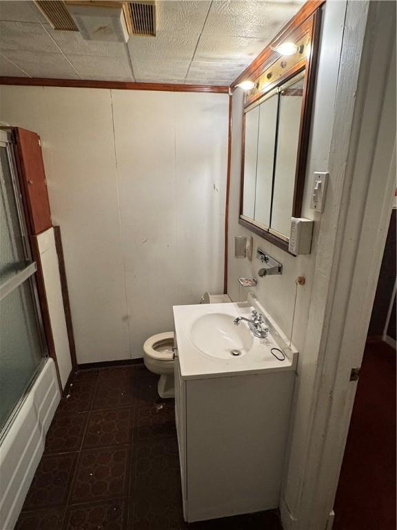 3238 Hardie Way, Oakland, PA 15213 - full bathroom featuring vanity and a shower with shower door