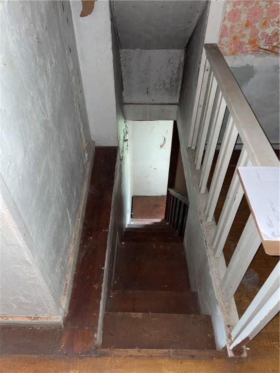 311 Euclid Ave, Glassport, PA 15045 - view of staircase