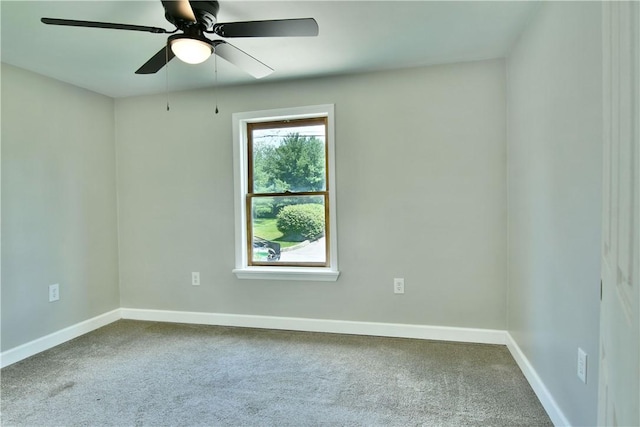 49 N Oakdale Ave, Hermitage, PA 16148 - carpeted empty room featuring baseboards and a ceiling fan