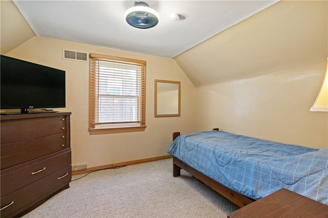 2534 Jefferson Ave, West Mifflin, PA 15122 - bedroom featuring lofted ceiling and light carpet