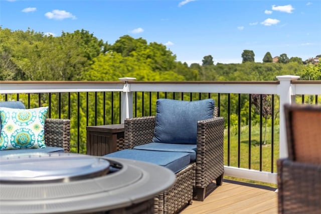 134 Black Oak Ln, Cecil, PA 15057 - view of deck