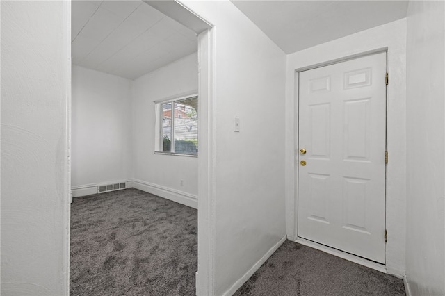 116 Walter, Allentown, PA 15210 - carpeted foyer entrance with baseboards