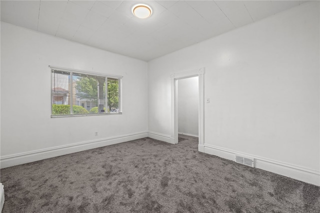 116 Walter, Allentown, PA 15210 - carpeted empty room with baseboards