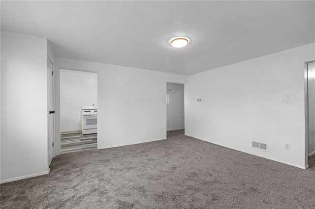 116 Walter, Allentown, PA 15210 - empty room with carpet