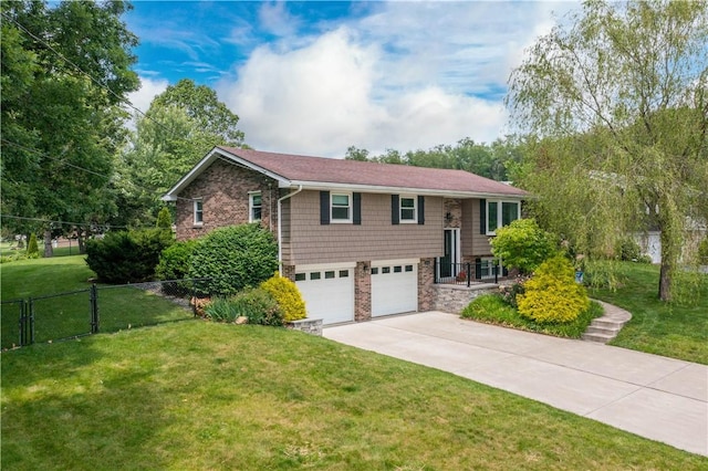 1116 Mcgovern Rd, Chartiers, PA 15342 - bi-level home with driveway and a garage