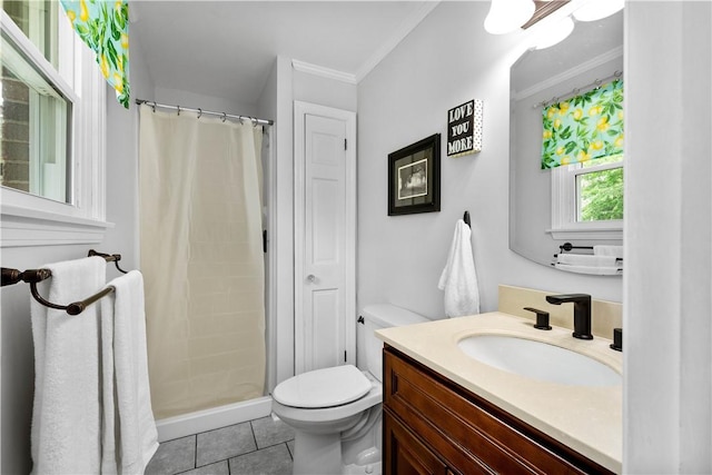 1116 Mcgovern Rd, Chartiers, PA 15342 - bathroom featuring vanity, crown molding, curtained shower, and tile patterned floors