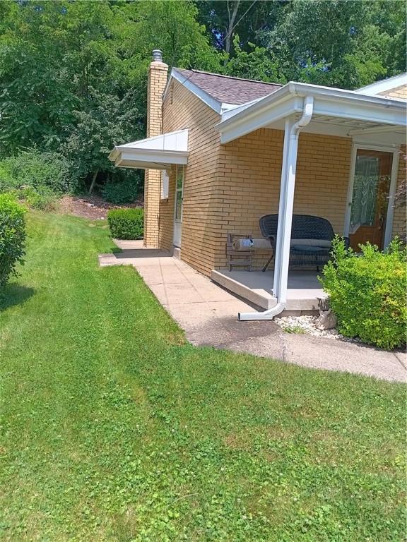 914 Woodland Ave, Port Vue, PA 15133 - view of green lawn