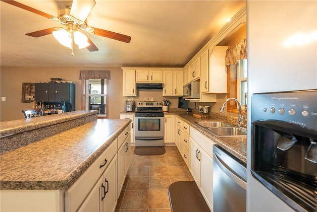 116 Dixon Dr, Derry Twp, PA 15627 - photo 13
