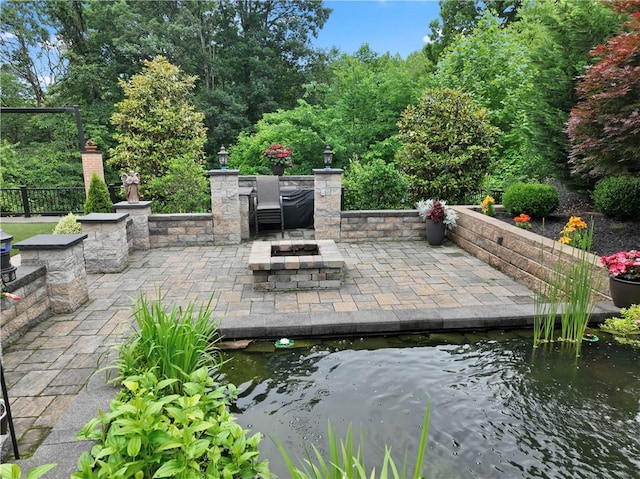 1402 Imperial Dr, Hopewell Twp Bea, PA 15001 - view of patio / terrace with a fire pit