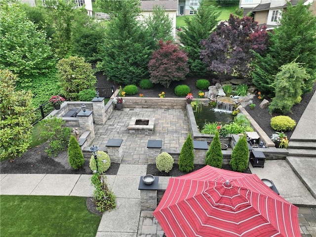 1402 Imperial Dr, Hopewell Twp Bea, PA 15001 - view of patio / terrace
