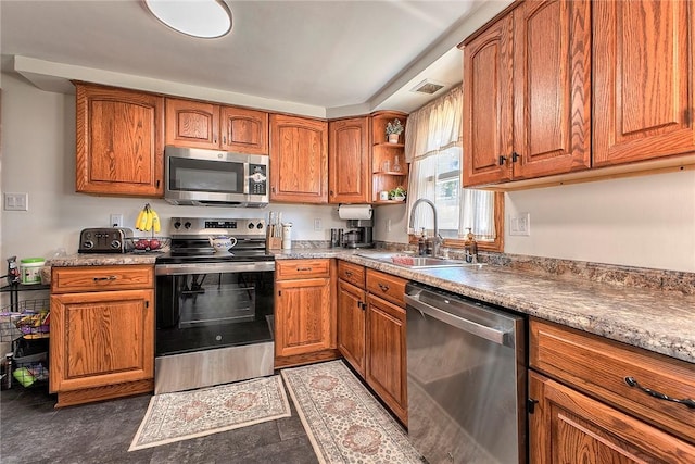 1215 Ellsworth Ave, Jeannette, PA 15644 - photo 8