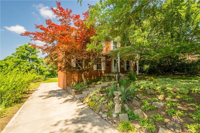 5934 Barnes Ave, Bethel Park, PA 15102 - view of front of home with brick siding