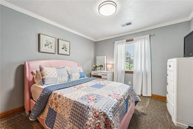 401 Pittsburgh St, Derry Twp, PA 15671 - carpeted bedroom featuring ornamental molding