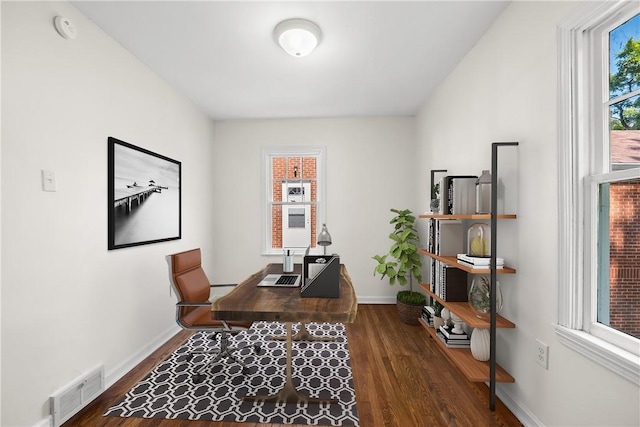125 Carroll St, Aliquippa, PA 15001 - office featuring wood finished floors