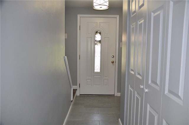 5676 Marilynn Dr, Bethel Park, PA 15236 - entryway featuring baseboards