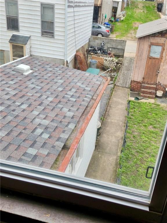 2038 Lowrie St, Troy Hill, PA 15212 - photo 15