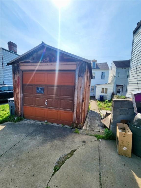 2038 Lowrie St, Troy Hill, PA 15212 - photo 16