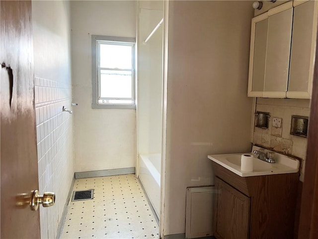 2038 Lowrie St, Troy Hill, PA 15212 - photo 10