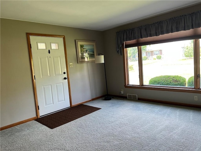 642 S 3rd St, Sharpsville, PA 16150 - entryway with carpet flooring
