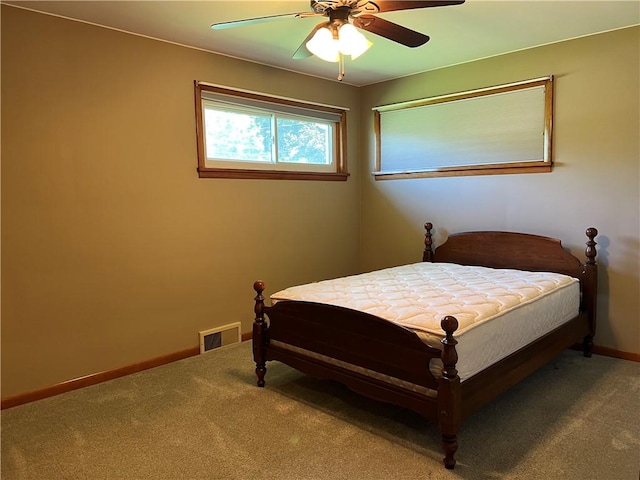 642 S 3rd St, Sharpsville, PA 16150 - bedroom featuring carpet flooring and a ceiling fan