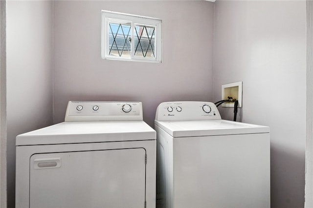 227 Henderson St, Fineview, PA 15212 - laundry area featuring independent washer and dryer
