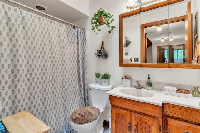 530 Perry Hwy, Lancaster Twp, PA 16037 - bathroom featuring vanity and a shower with shower curtain