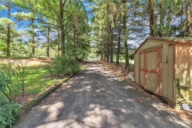 530 Perry Hwy, Lancaster Twp, PA 16037 - view of asphalt road
