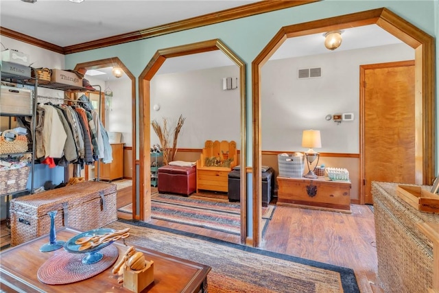 530 Perry Hwy, Lancaster Twp, PA 16037 - living room with wood finished floors and crown molding