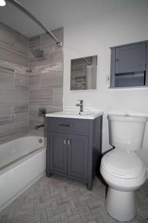 1351 Sky Ridge Dr, Upper St Clair, PA 15241 - full bathroom featuring vanity and washtub / shower combination