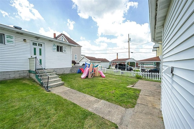 503 E Murphy Ave, Connellsville, PA 15425 - fenced backyard with entry steps and a playground