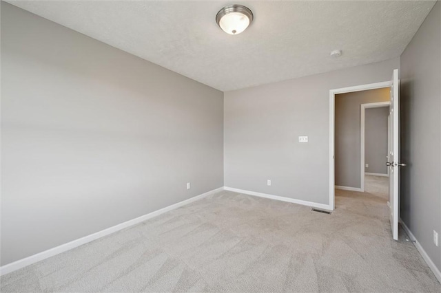 108 Norfolk Dr, Buffalo Twp But, PA 16055 - unfurnished room featuring light carpet and baseboards