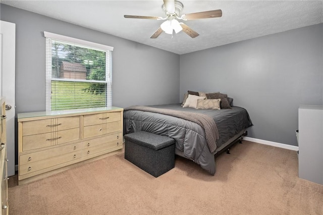 833 Glendale Ct, Cranberry Twp, PA 16066 - bedroom with light carpet and ceiling fan