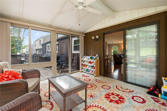 833 Glendale Ct, Cranberry Twp, PA 16066 - sunroom featuring a ceiling fan