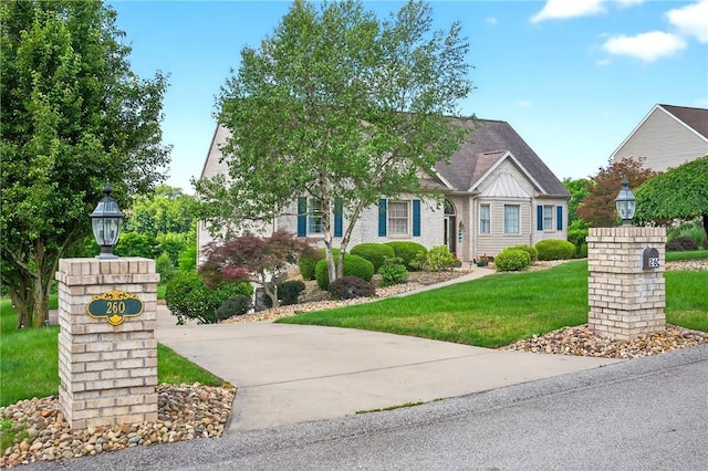 260 Arrowhead Ln, Nottingham, PA 15330 - view of front facade featuring a front lawn