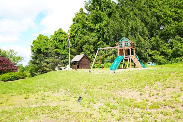 434 Bocktown Cork Rd, Independence Bea, PA 15026 - view of green lawn featuring a playground and an outdoor structure