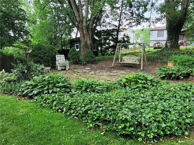 314 Wren Dr, Hempfield Twp Wml, PA 15601 - view of yard