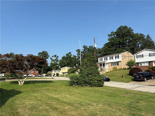 111 Hemlock Ln, Monroeville, PA 15146 - view of grassy yard